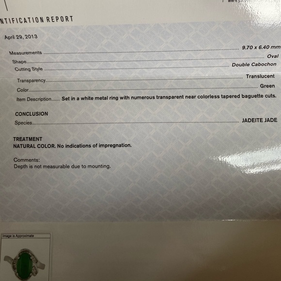 GIA CERTIFIED Jadeite Jade Cabochon Ring - Picture 9 of 9